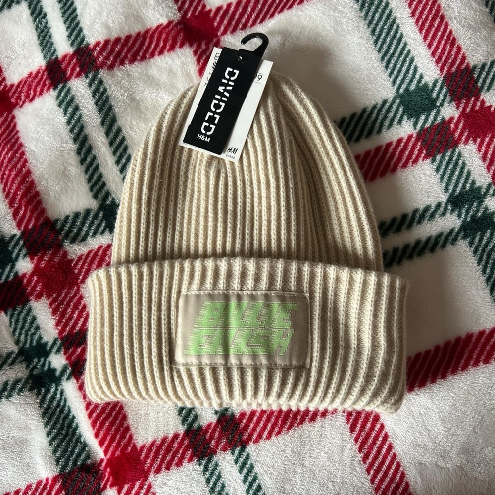 H&M Cream Ribbed Knit Hat